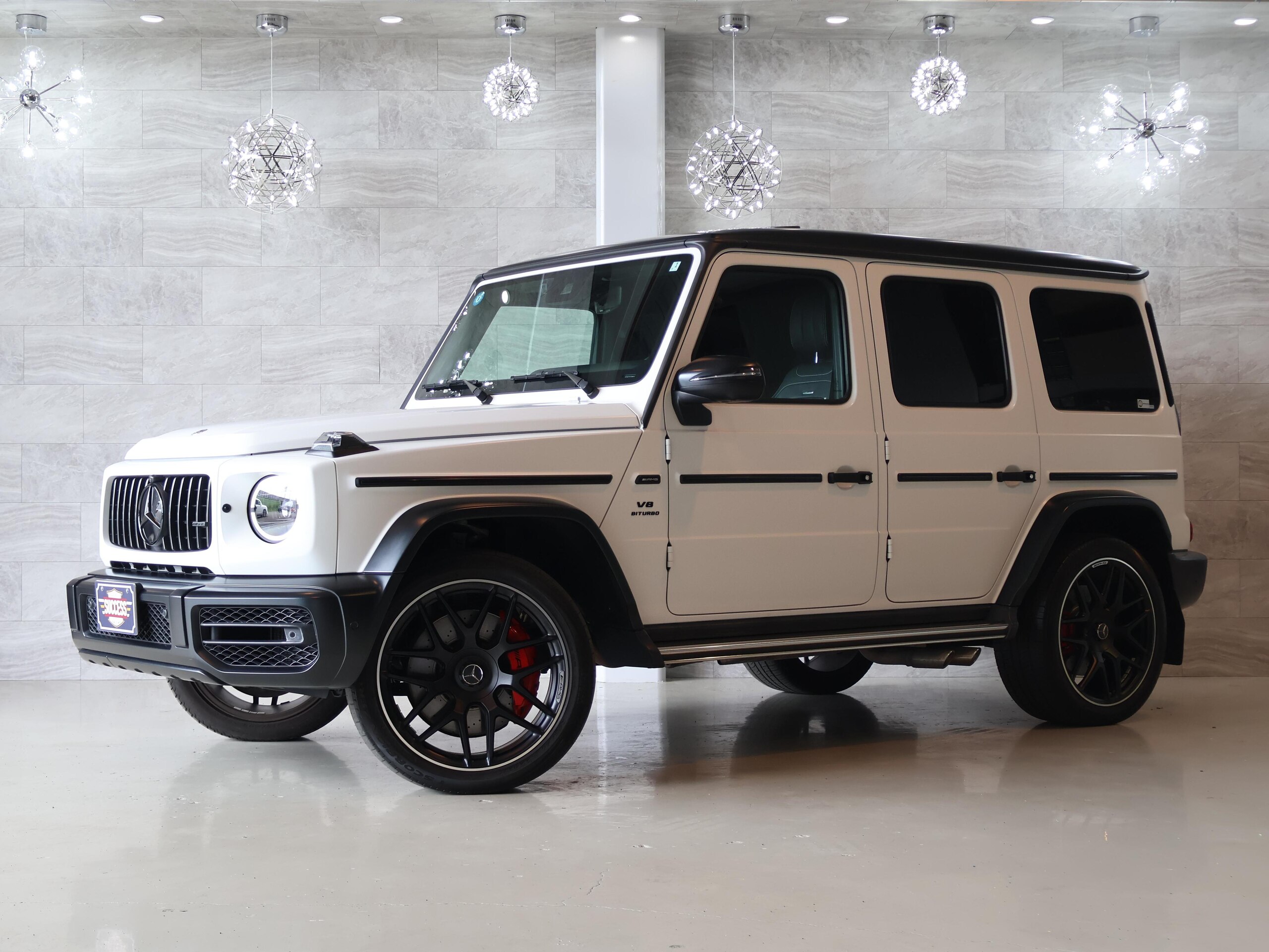 2022 Mercedes-AMG G-Class - メルセデスＡＭＧ Gクラス G63 マグノ ヒーロー エディション 4WD 正規ディーラー マヌファクトゥーワプログラム インテリアカーボン ナッパレザーシート(シートエアコン&シートヒーター) サンルーフ 純正ナビ(フルセグTV) 左ハンドル 純正マッドブラックホイール