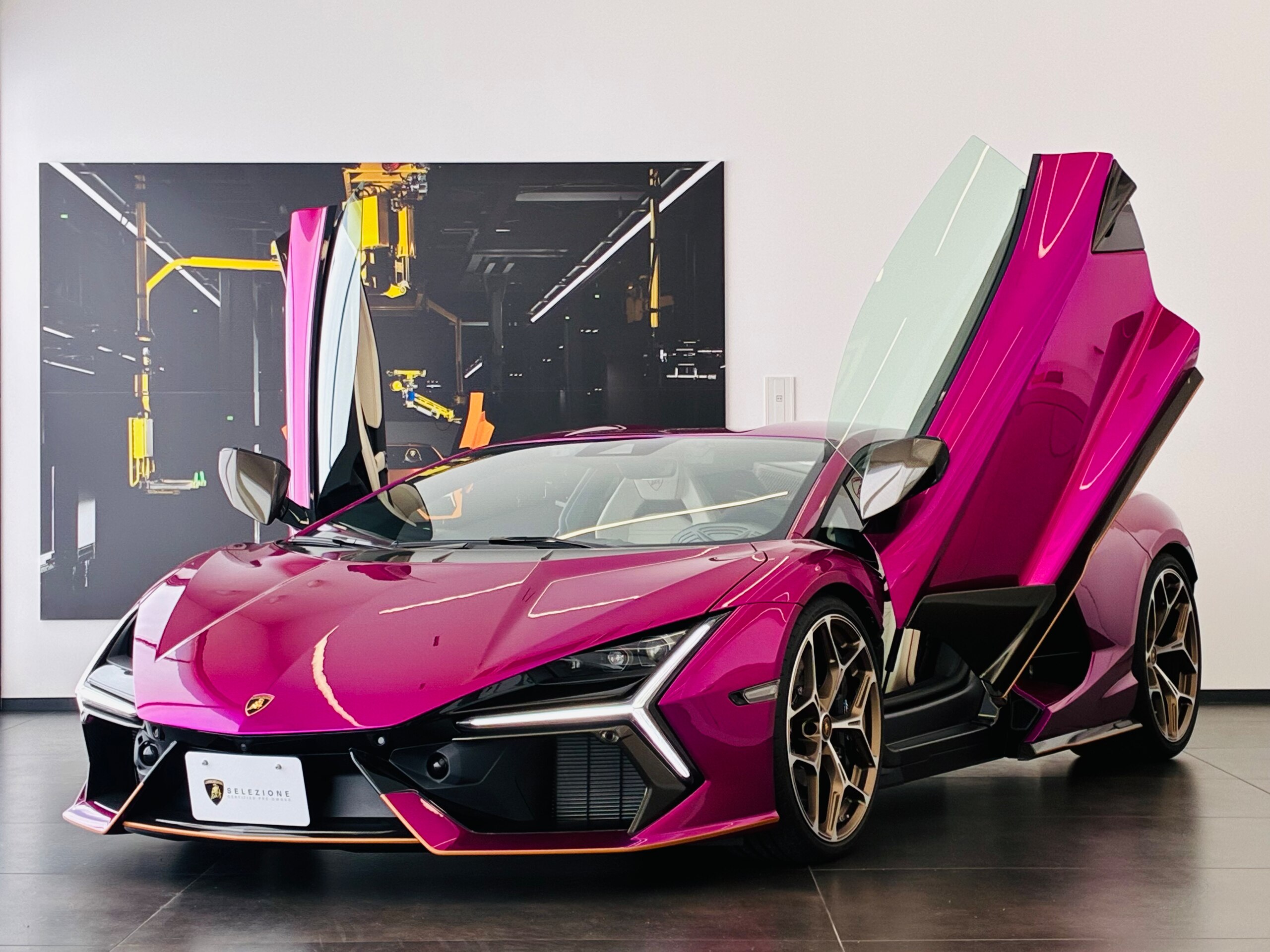 2025 Lamborghini Revuelto