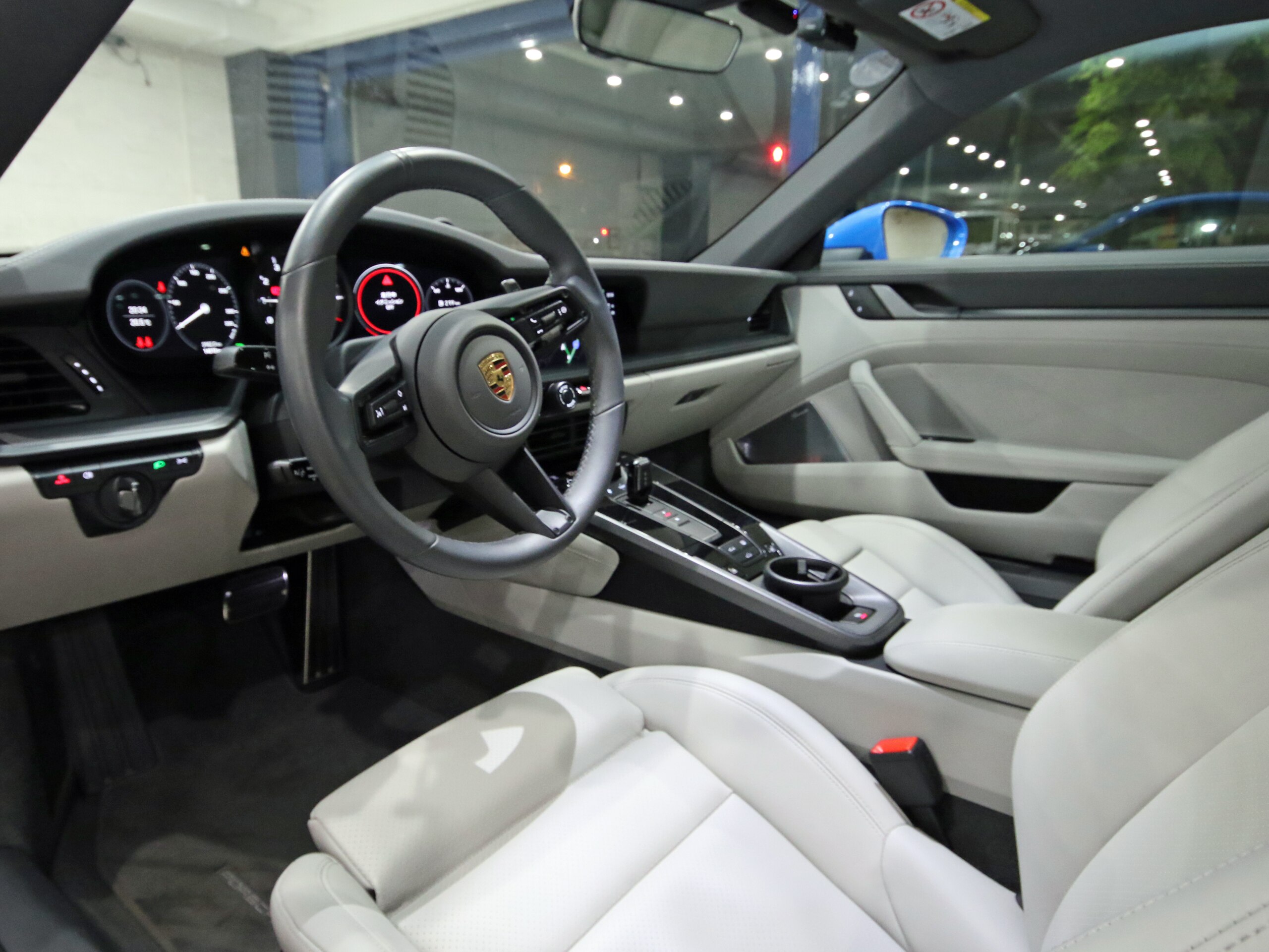 2023 Porsche 911 - ポルシェ 911 カレラ PDK スポーツクロノ スポーツエグゾースト ブルメスターサウンド レザーインテリア 20/21ターボAW 14WAYパワーシート カーボンドアカバー ガラスサンルーフ スペシャルカラーシャークブルー LEDヘッドライト
