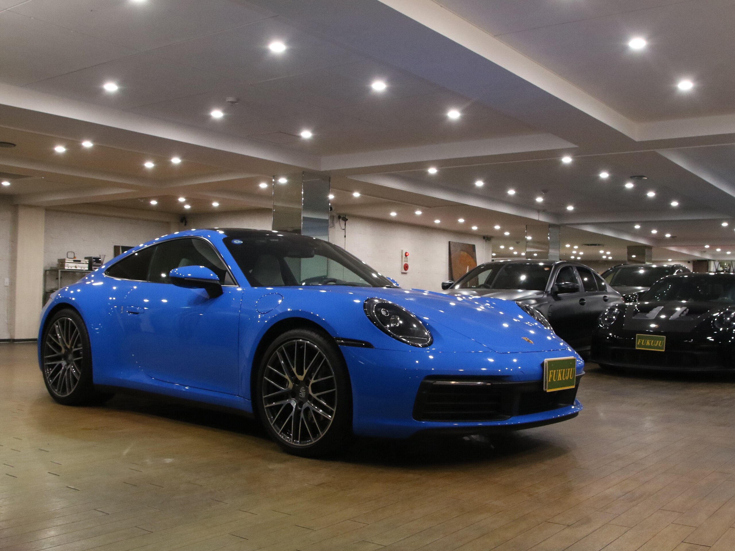 2023 Porsche 911 - ポルシェ 911 カレラ PDK スポーツクロノ スポーツエグゾースト ブルメスターサウンド レザーインテリア 20/21ターボAW 14WAYパワーシート カーボンドアカバー ガラスサンルーフ スペシャルカラーシャークブルー LEDヘッドライト