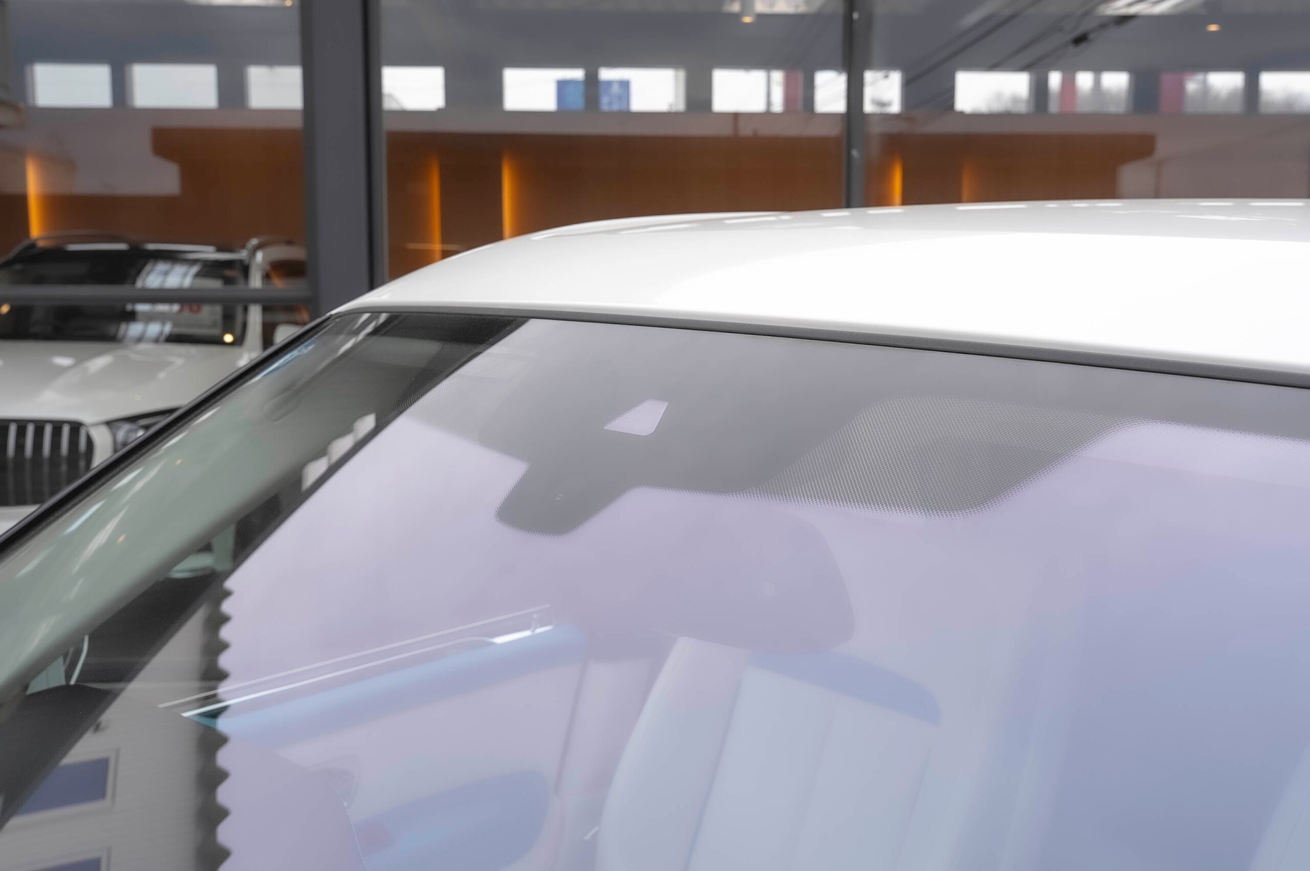 2025 Rolls-Royce Cullinan - ロールスロイス カリナン 6.75 4WD 全周囲カメラ ナビ フルセグTV 後席モニター 22インチツインスポークパートポリッシュ ピアノホワイト ラウンジシート シューティングスターヘッドライナー RRヘッドレスト刺績