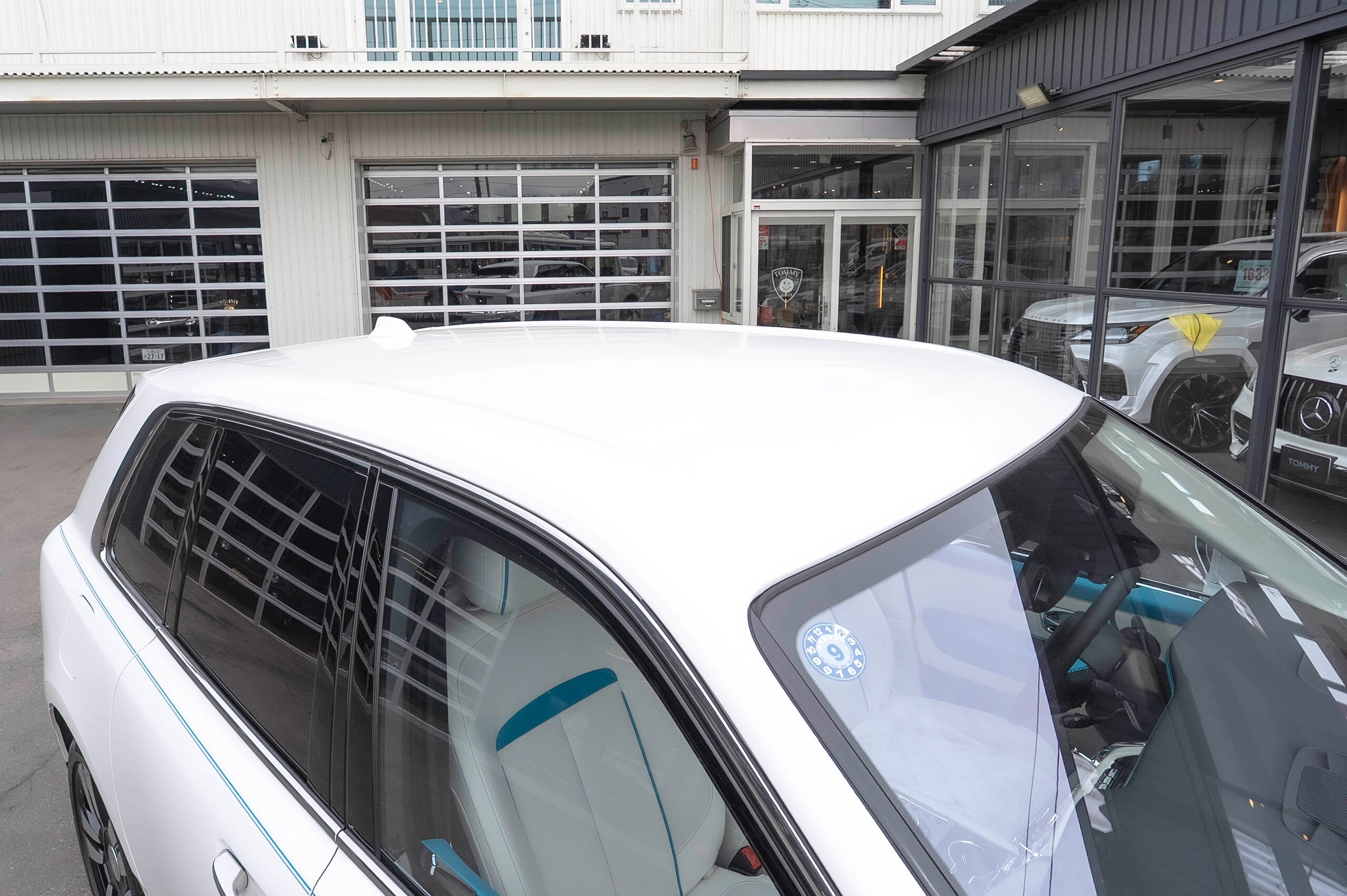 2025 Rolls-Royce Cullinan - ロールスロイス カリナン 6.75 4WD 全周囲カメラ ナビ フルセグTV 後席モニター 22インチツインスポークパートポリッシュ ピアノホワイト ラウンジシート シューティングスターヘッドライナー RRヘッドレスト刺績