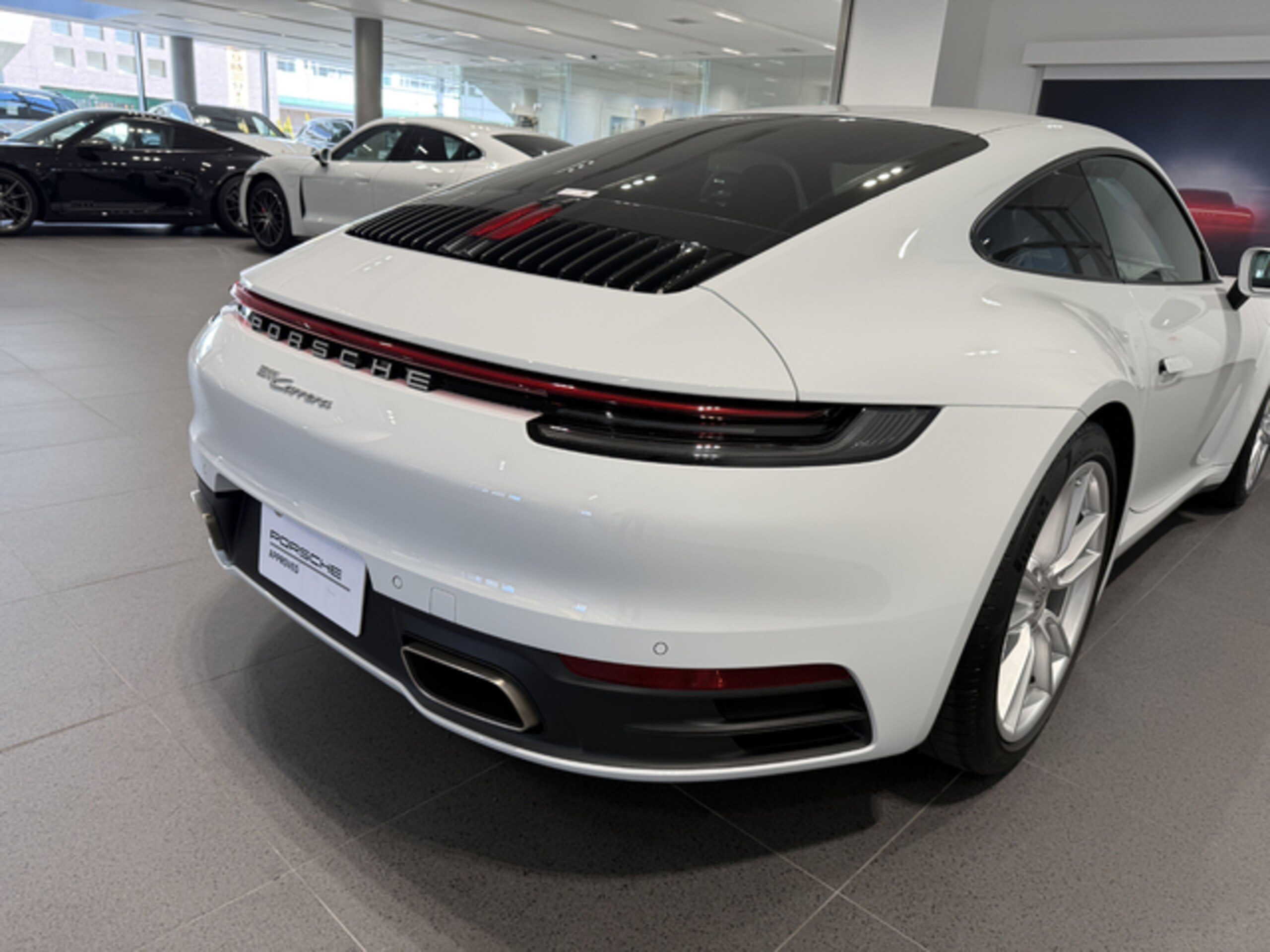 2022 Porsche 911 - 2022 بورشه 911