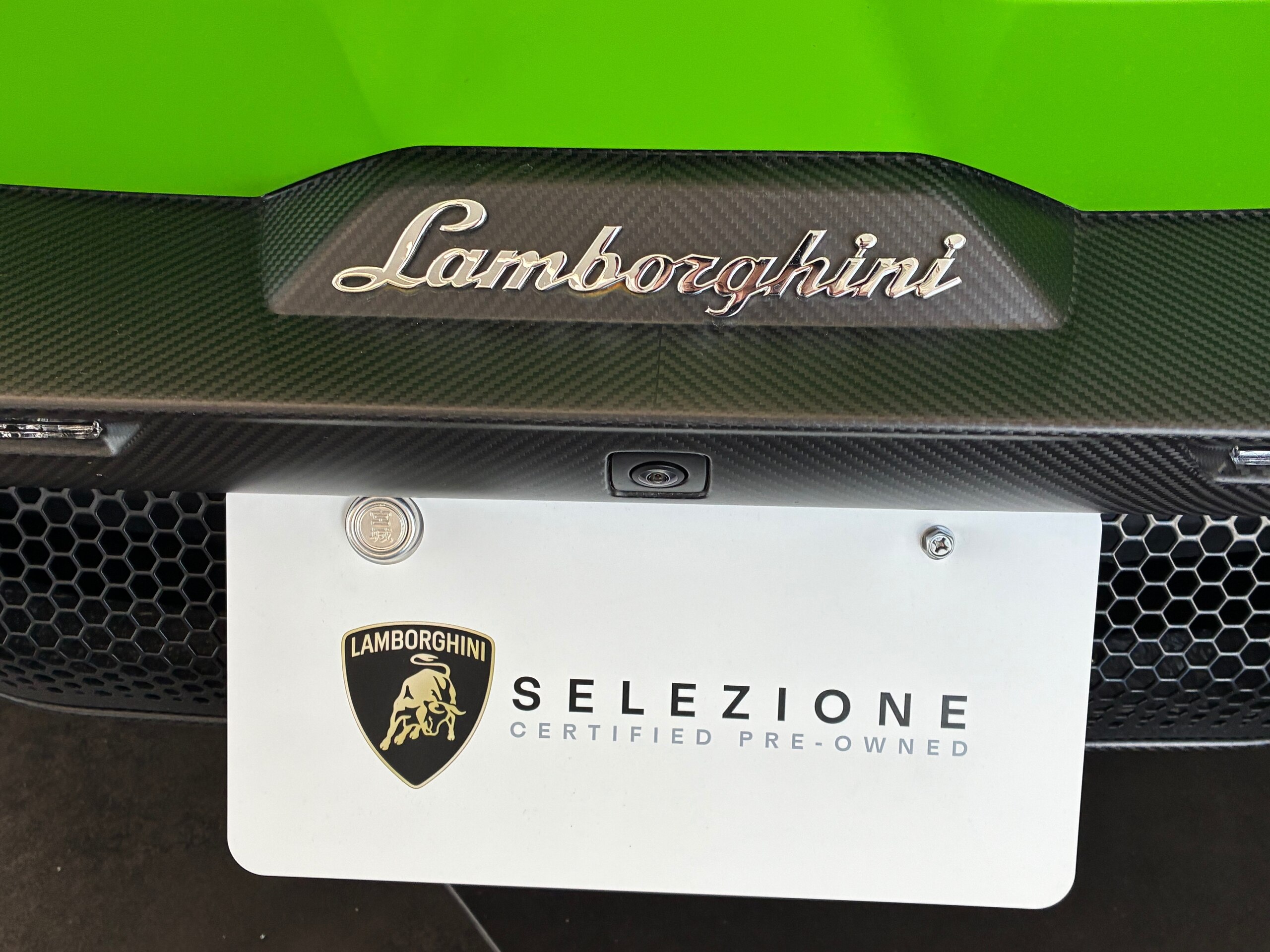 2025 Lamborghini Revuelto - ランボルギーニ レヴエルト 6.5 4WD Aerodynamic door fin in Carbon Matt Lower exterior carbon package - matt Rims Triguero Matt Titanium (20/21 forged) Titanium bolts