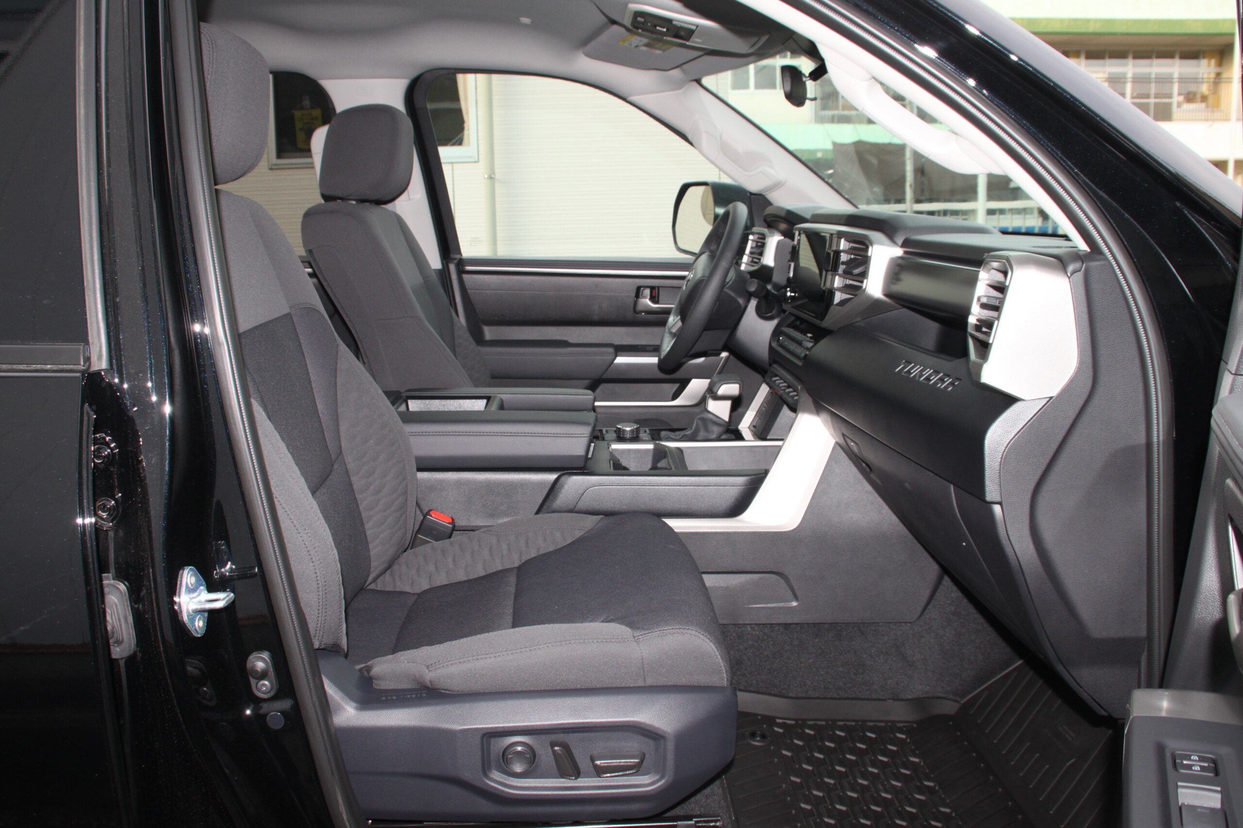 2024 Toyota Tundra - 米国トヨタ タンドラ クルーマックスSR 3.5ツインターボV6 4WD 10速AT アイドリングストップ LEDヘッドランプ ワイヤレスCarPlay オートA/C フロントシートヒーター ドライブモードセレクト バックカメラ ダイナミックレーダークルーズコントロール