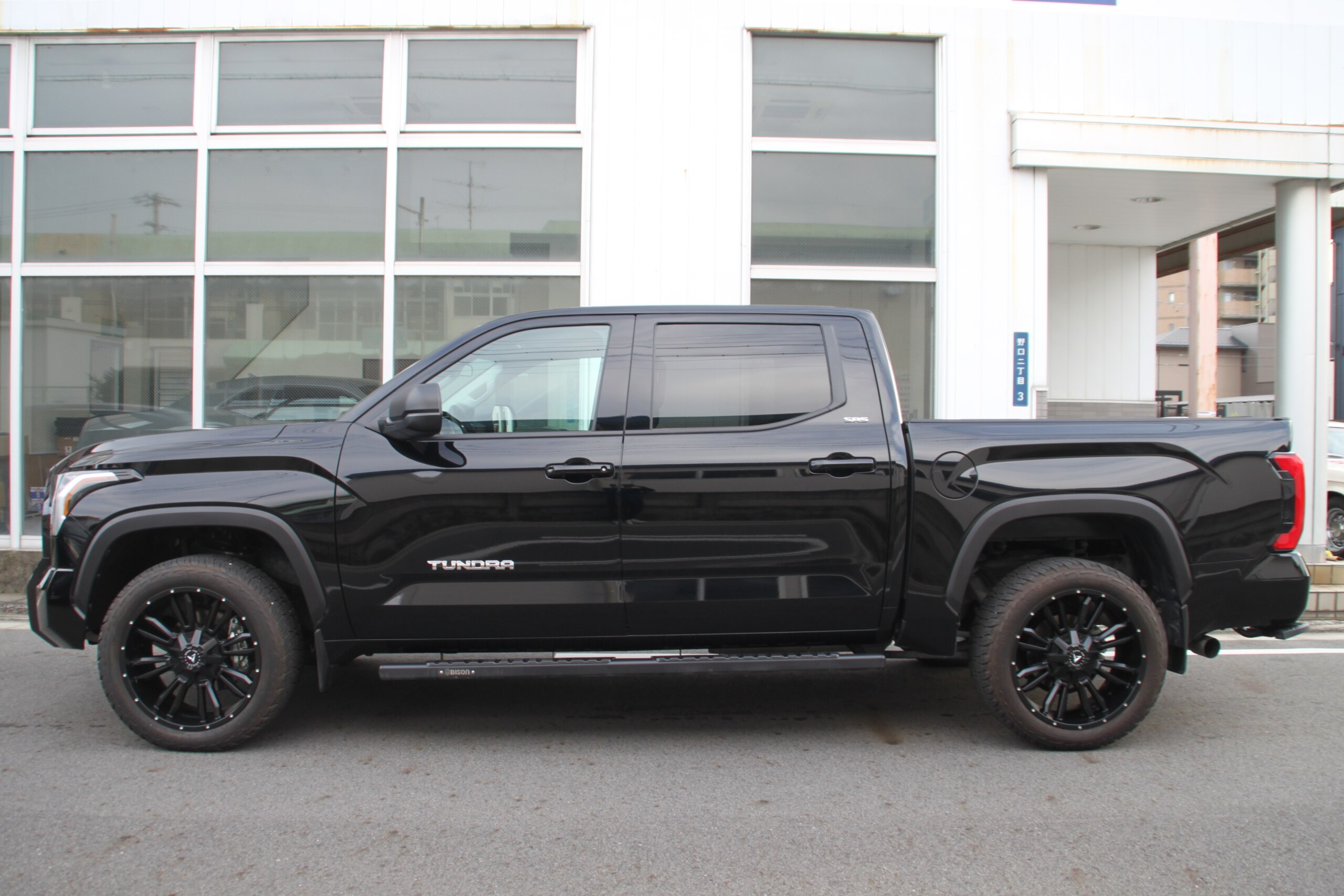 2024 Toyota Tundra - 米国トヨタ タンドラ クルーマックスSR 3.5ツインターボV6 4WD 10速AT アイドリングストップ LEDヘッドランプ ワイヤレスCarPlay オートA/C フロントシートヒーター ドライブモードセレクト バックカメラ ダイナミックレーダークルーズコントロール