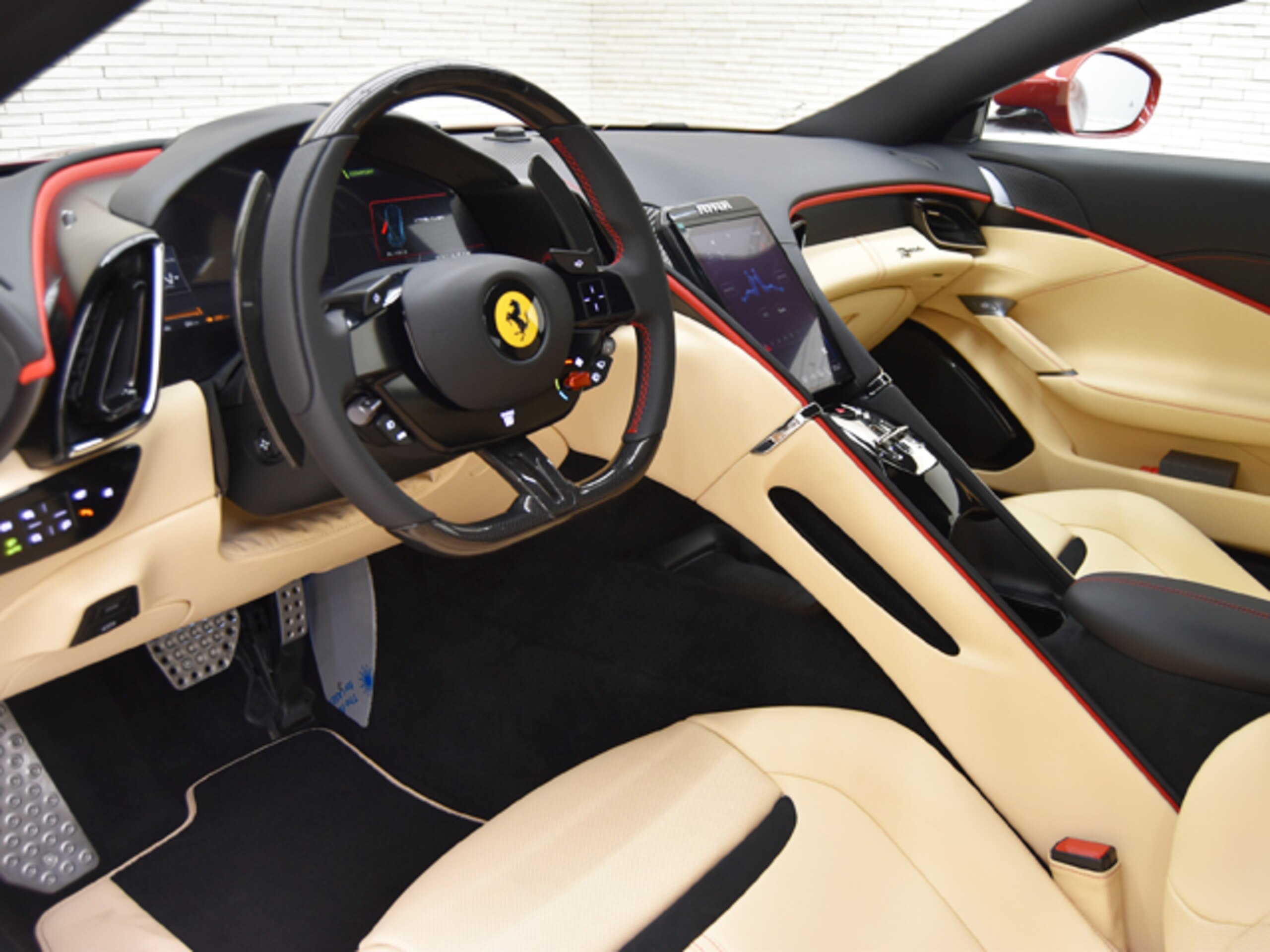 2023 Ferrari Roma - フェラーリ ローマ F1 DCT OP417/LEDカーボンステアリング/クリーム革