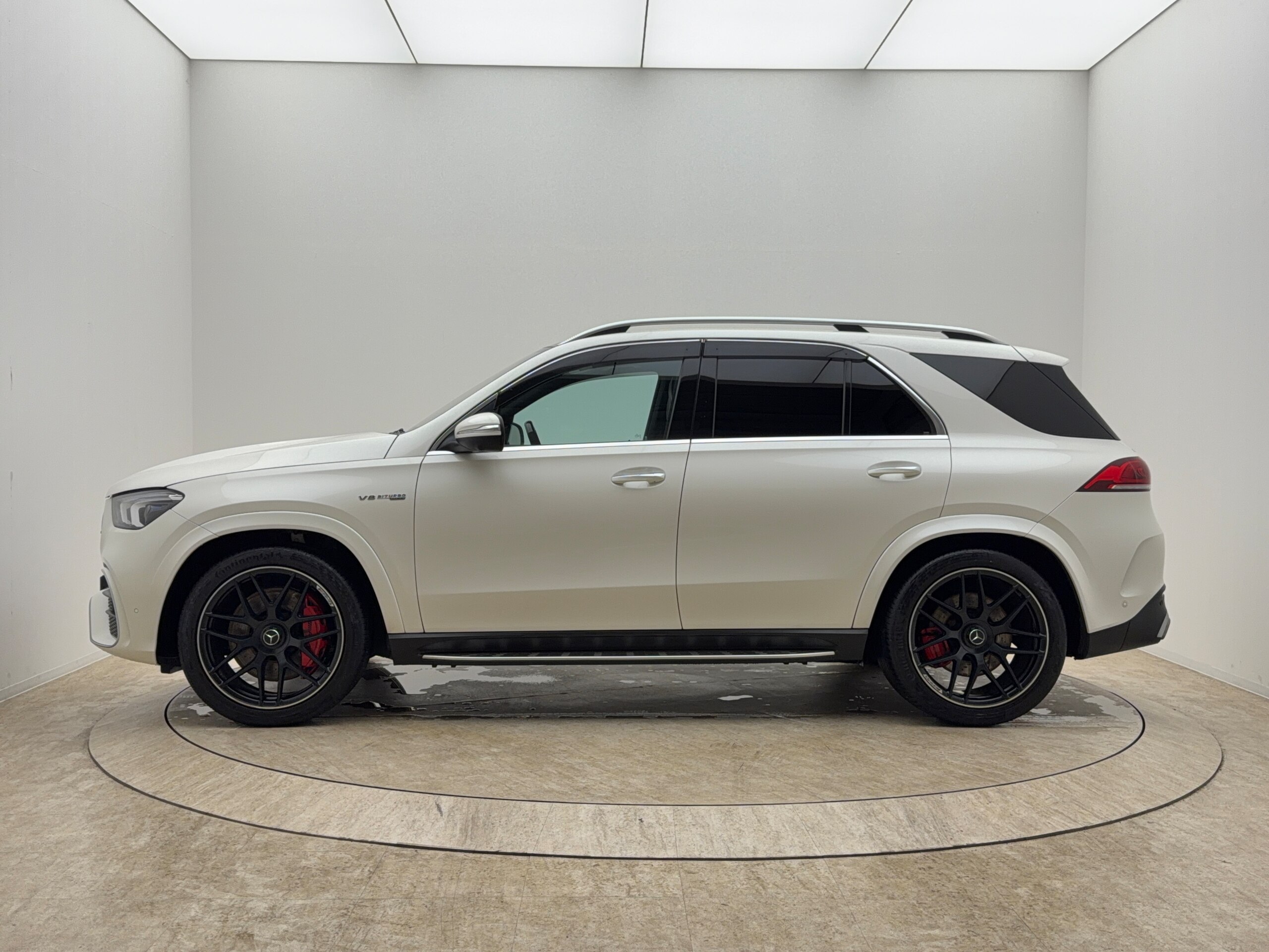 2021 Mercedes-AMG GLE - メルセデスＡＭＧ GLE 63 S 4マチックプラス (ISG搭載モデル) 4WD 左ハンドル パノラミックスライディングルーフ ブルメスターサラウンドサウンドシステム マルチビームLED 360カメラ アンビエントライト レーダーセーフティーPKG 純正ナビ・TV パワーバックドア