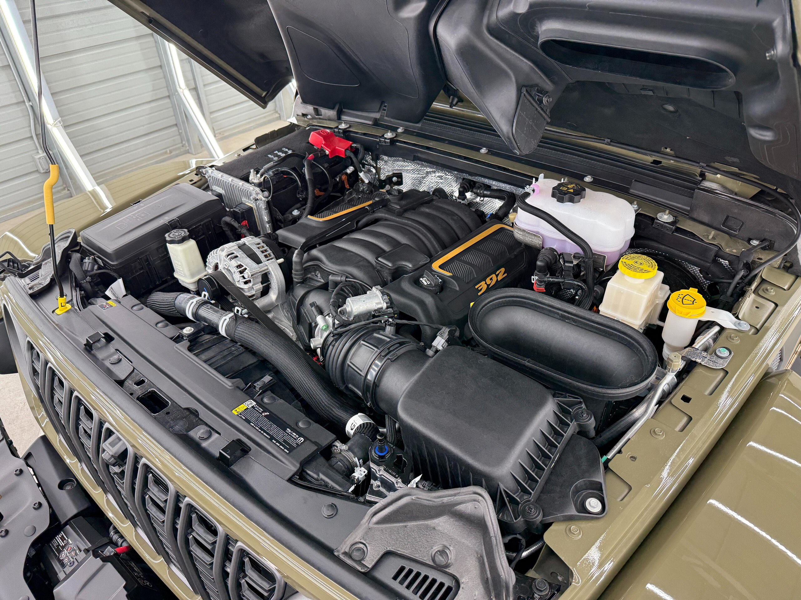 2025 Jeep Wrangler - ジープ ラングラー ルビコン392 V8 ファイナルエディション 新色41 世界限定3700台 純正可変マフラー 12.3インチモニター スカイトップ 12wayパワーシート 専用ブラックナッパレザー アップルカープレイ 専用アルミダンパー アダプティブクルーズコントロール