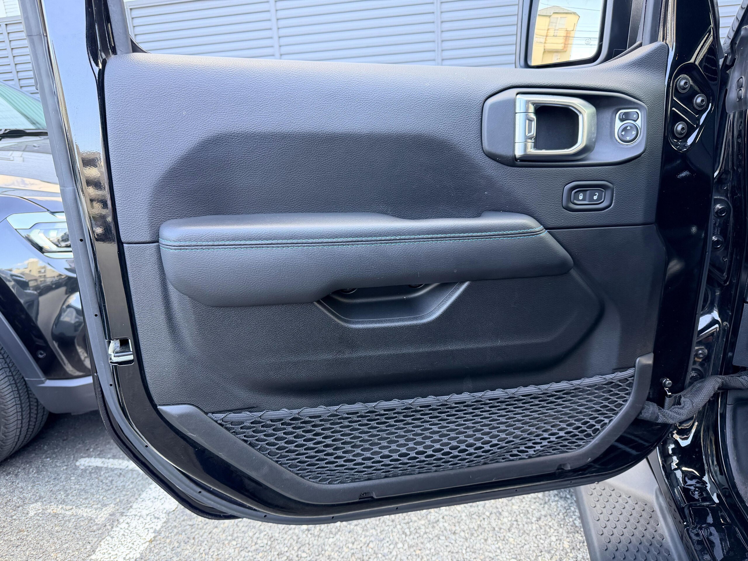 2023 Jeep Wrangler - ジープ ラングラー アンリミテッド ルビコン 4xe 4WD プラグインハイブリッド サイドステップ アップルカープレイ アンドロイドオート シートヒーター ステアリングヒーター アルパイン製オーディオ TV アダプティブクルーズコントロール