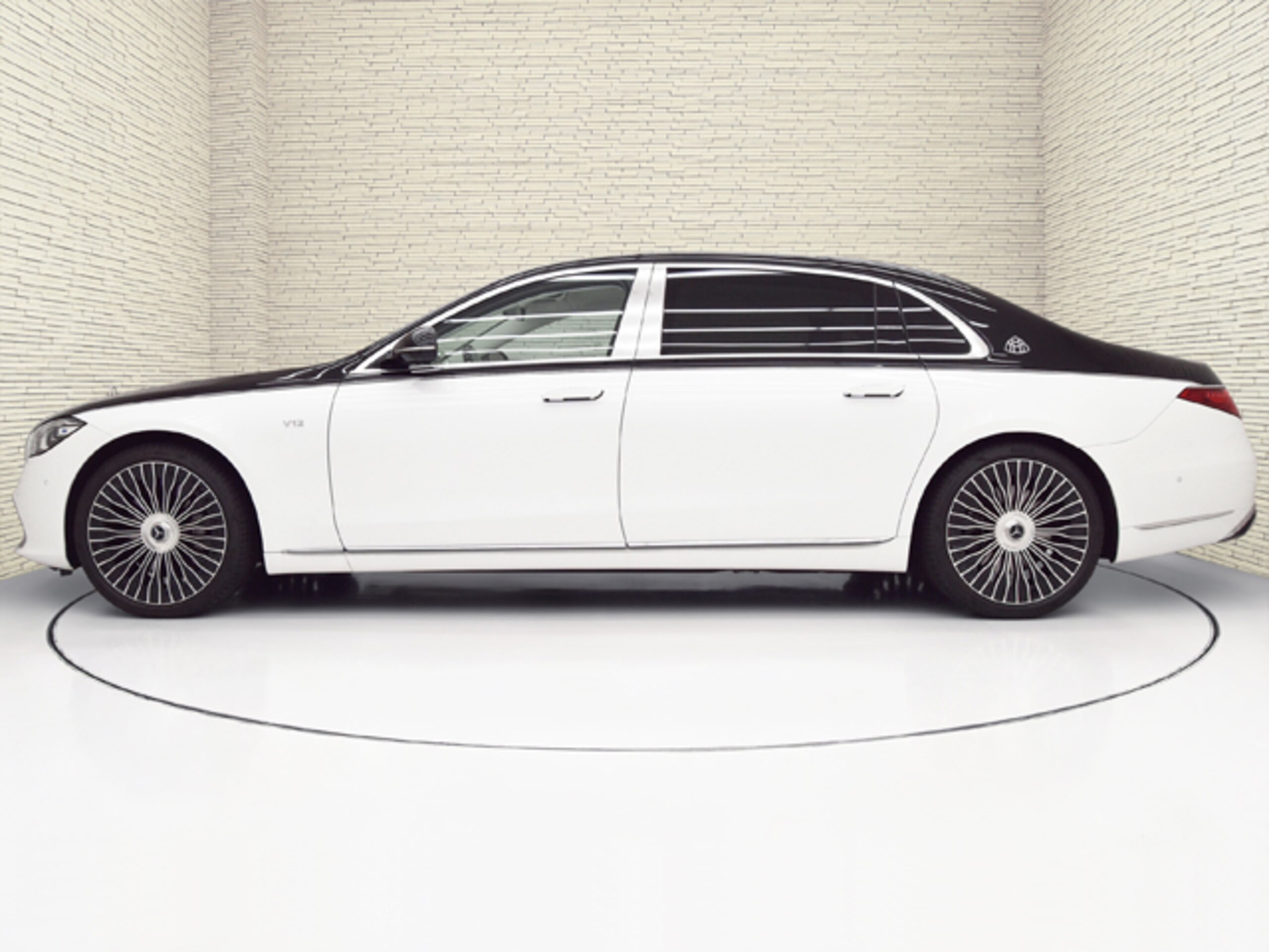 2023 Mercedes-Maybach S-Class - メルセデス・マイバッハ Sクラス S680 4マチック マヌファクトゥーア レザーエクスクルーシブ パッケージ 4WD MP202302 OP973/21inAW/白革/Rエンターテイメント