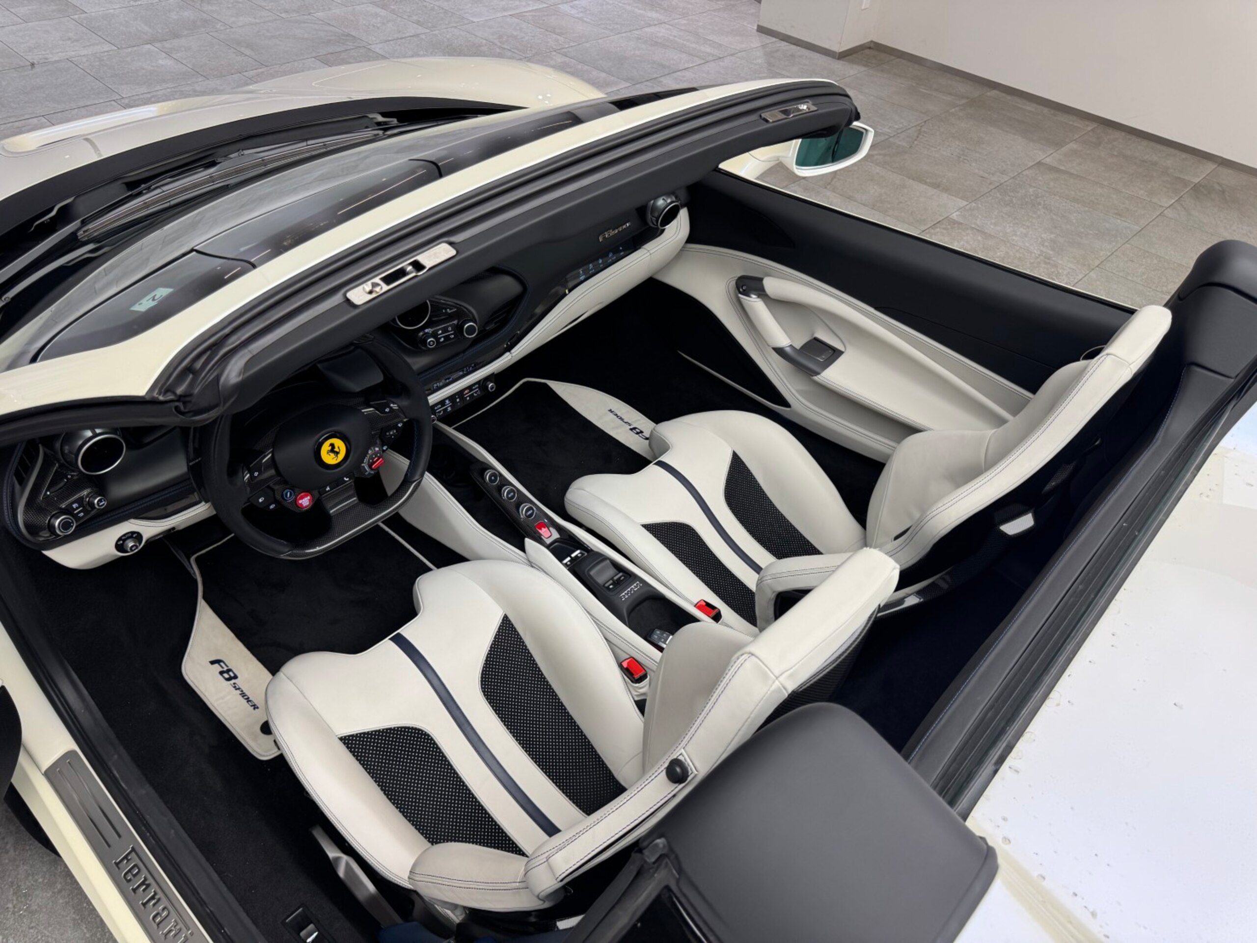 2022 Ferrari F8Spider