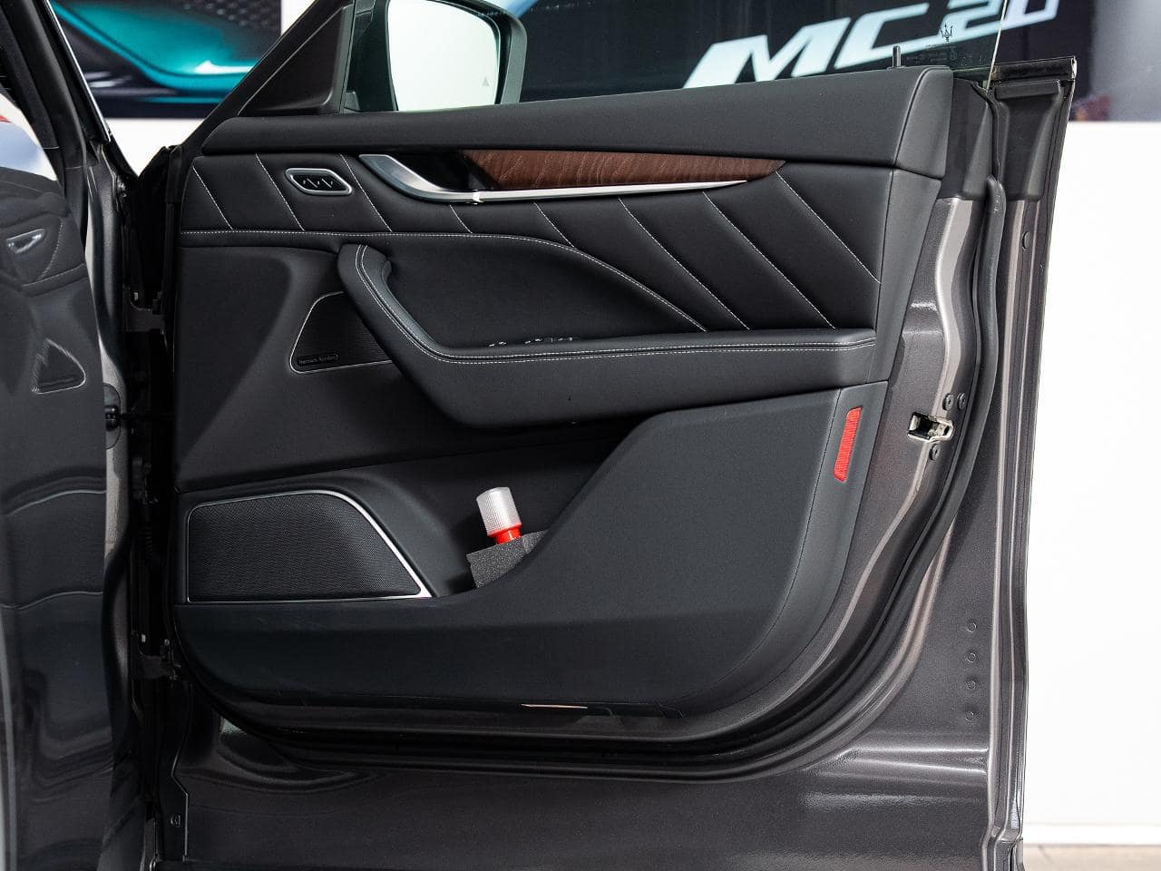 2021 MASERATI LEVANTE/ABA-MLE30D