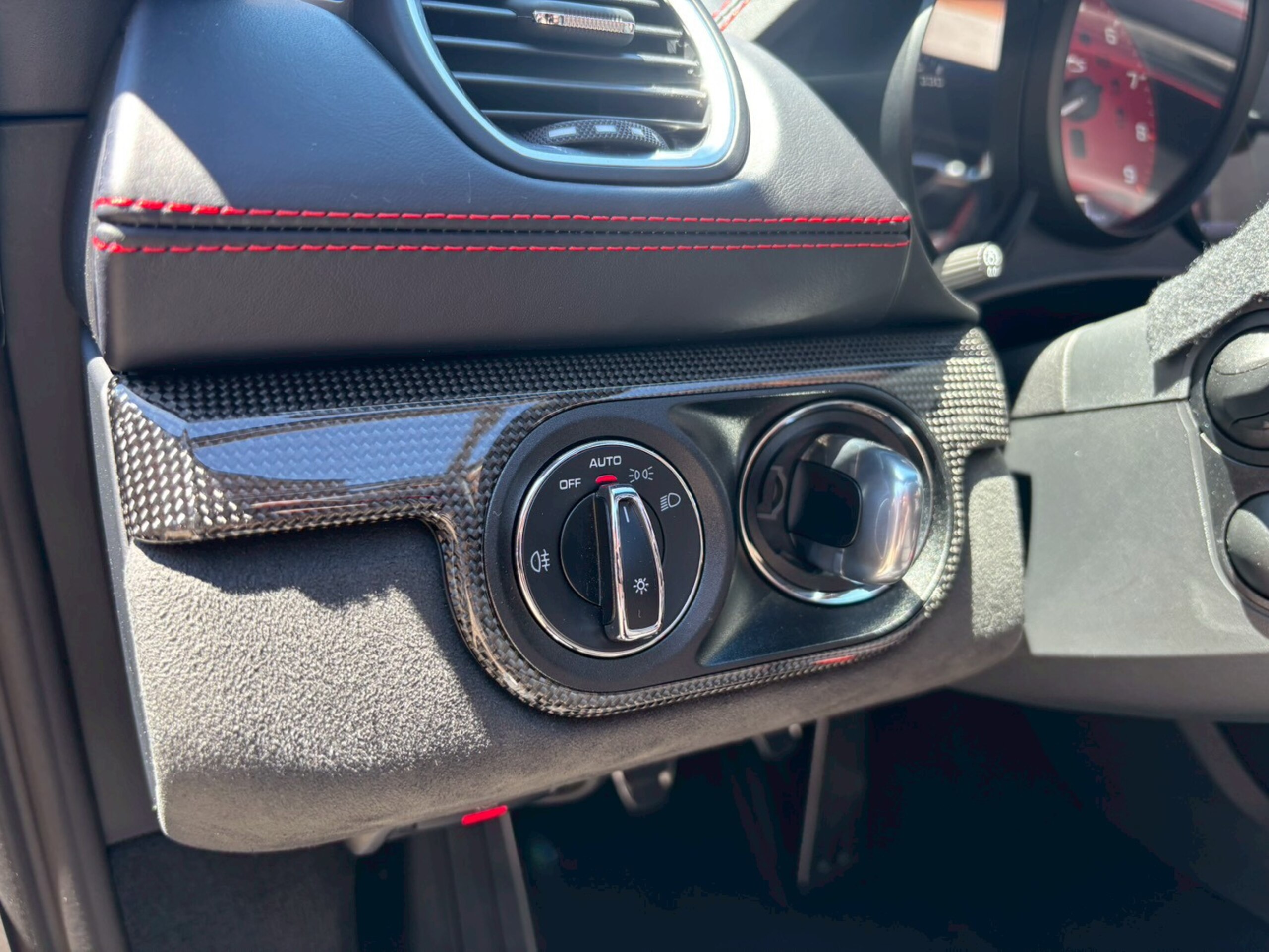 2024 Porsche 718 Boxster - ポルシェ 718ボクスター GTS 4.0 ワンオーナー/GTSインテリアPKG/カーボンインテリア/GTステアリング/シートヒーター/ステアリングヒーター/ブルーソフトトップ/カーマンレッドメーターパネル/レーンチェンジアシスト/クルーズコントロール/スポクロ