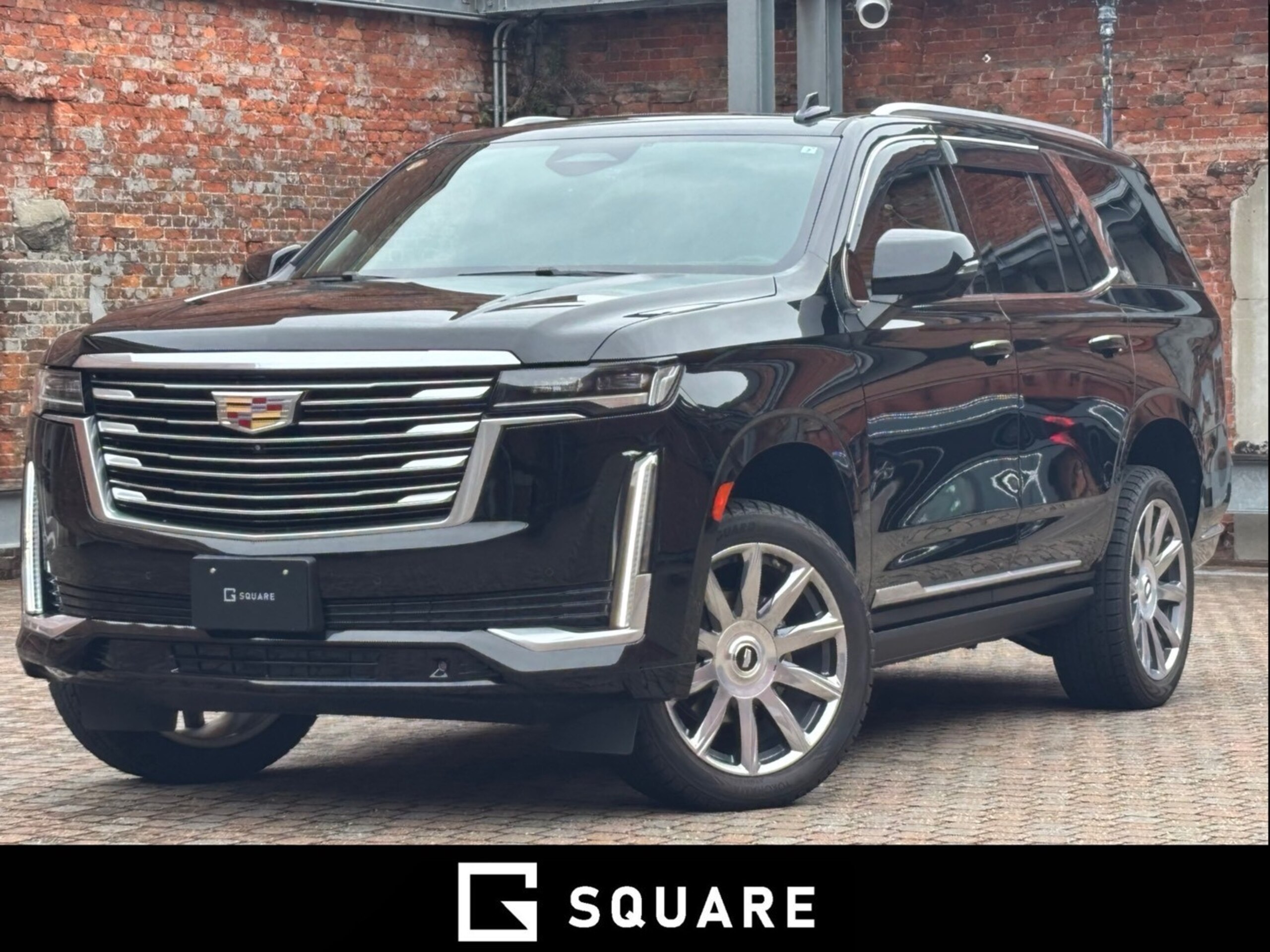 2021 Cadillac Escalade - キャデラック エスカレード プラチナム 4WD ブラックレザーシート/サンルーフ/AKGスピーカー/リアモニター/電動サイドステップ/クールボックス/ナイトビジョン/ヘッドアップディスプレイ/アンビエントライト/360度カメラ/アダプティブクルーズコントロール/ETC