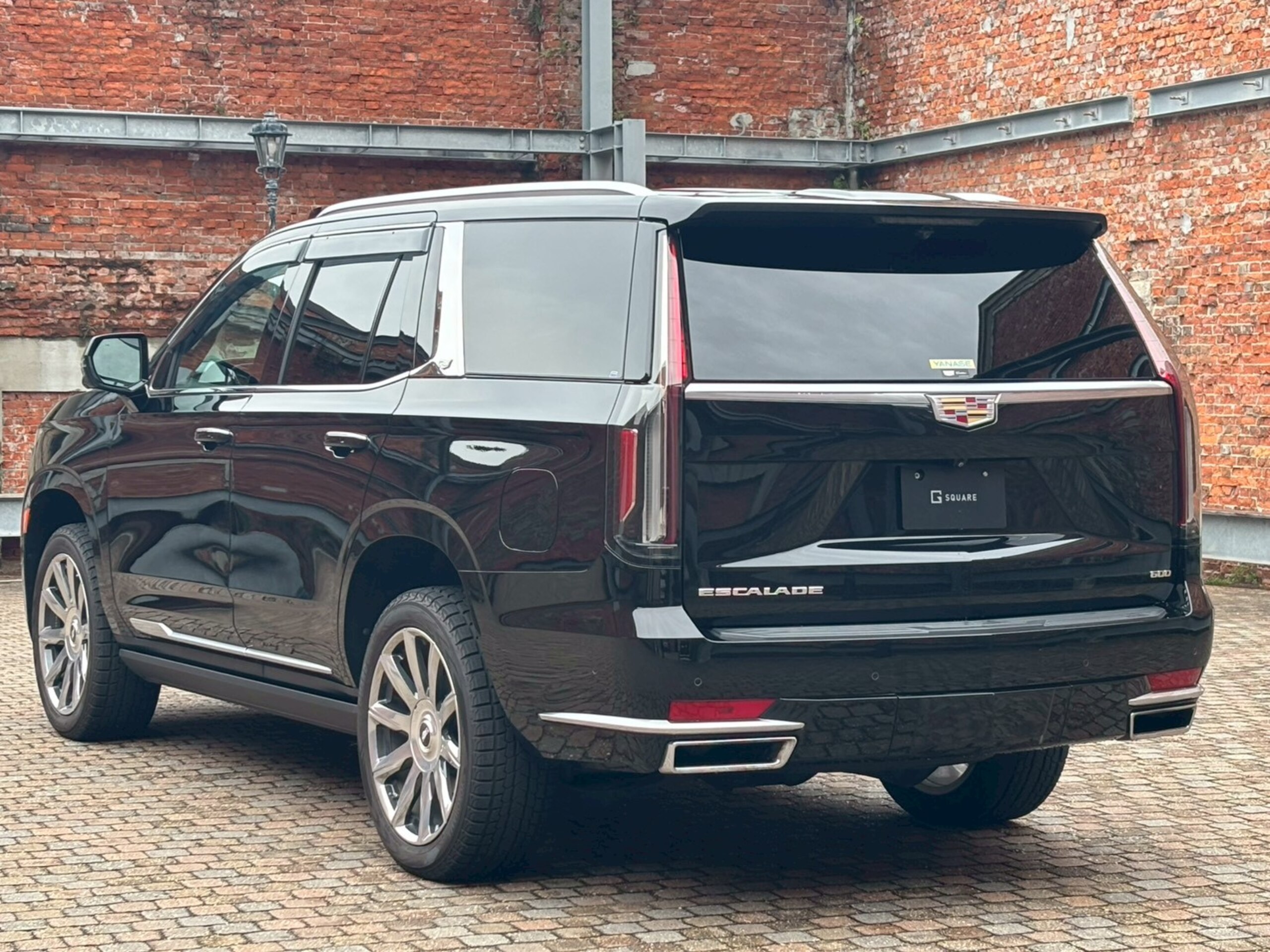 2021 Cadillac Escalade - キャデラック エスカレード プラチナム 4WD ブラックレザーシート/サンルーフ/AKGスピーカー/リアモニター/電動サイドステップ/クールボックス/ナイトビジョン/ヘッドアップディスプレイ/アンビエントライト/360度カメラ/アダプティブクルーズコントロール/ETC