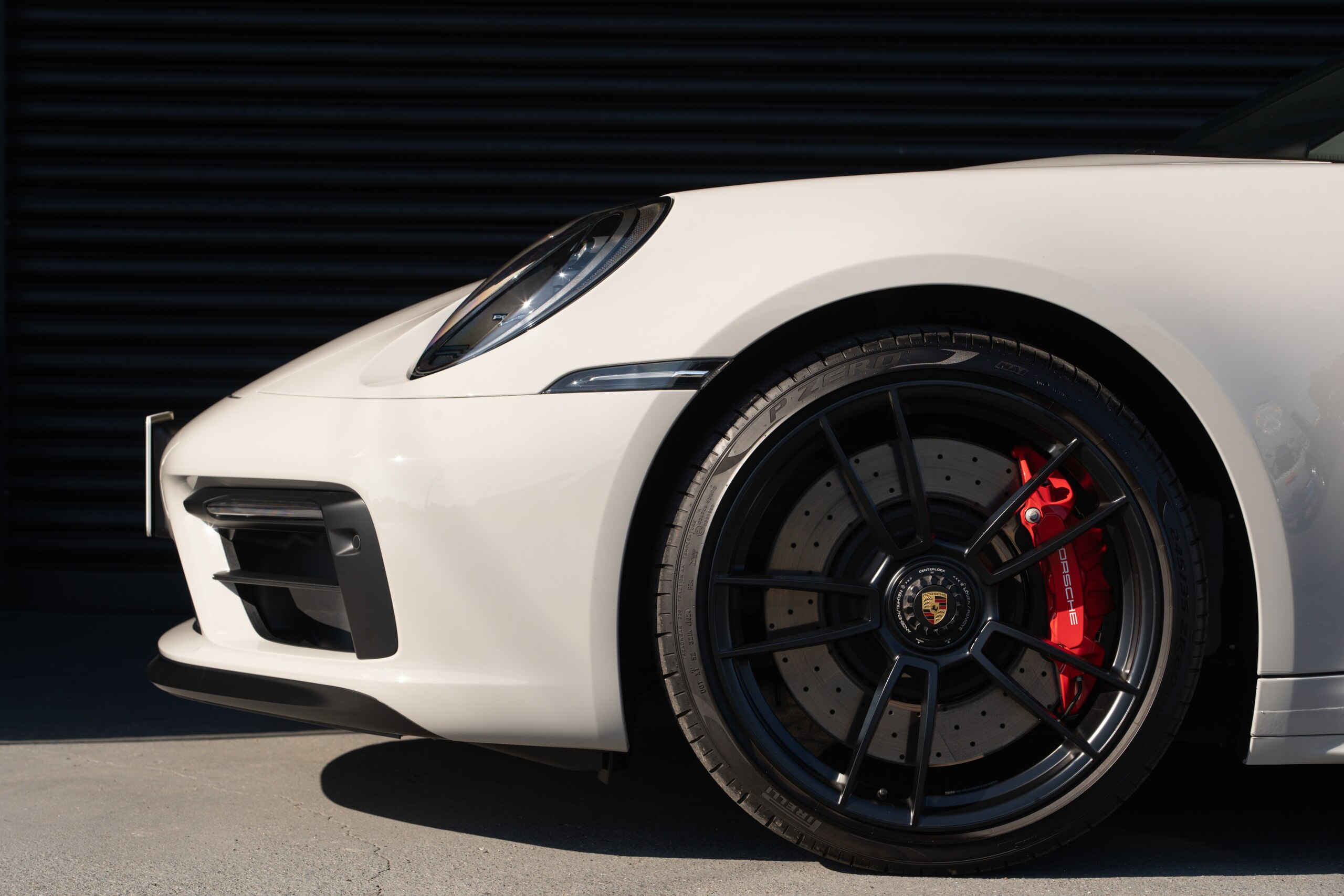 2024 Porsche 911 - ポルシェ 911 タルガ4 GTS PDK クレヨン PSMP3年加入中 新車保証R9年11月までプロテクションフィルム施工済み ボルドーレッド幌 ACC Fリフト ボルドーレッド&ブラックレザーインテリア