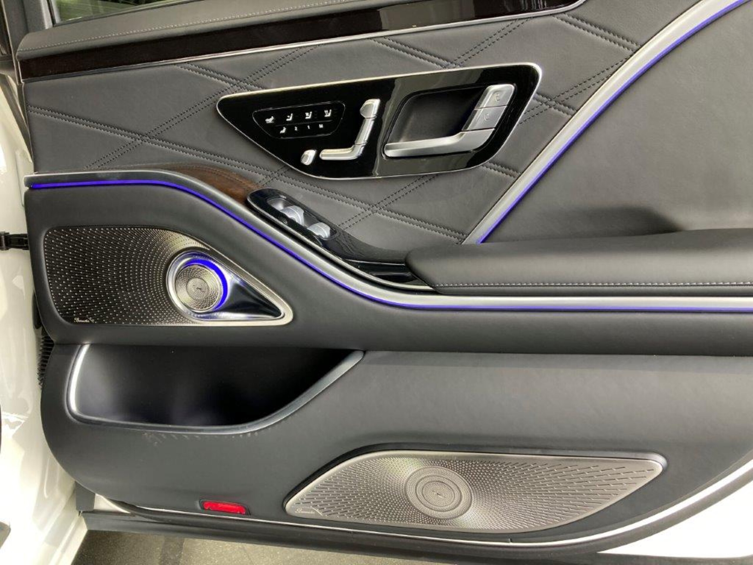 2023 Mercedes-Maybach S-Class - メルセデス・マイバッハ Sクラス S680 4マチック 4WD ドライバーズPKG ブルメスタハイエンド4Dサウンド マイバッハ21インチマルチスポークAW 外レーダー探知機 パノラミックS/R リアツインモニター ARヘッドアップD 3Dコックピットディスプレイ