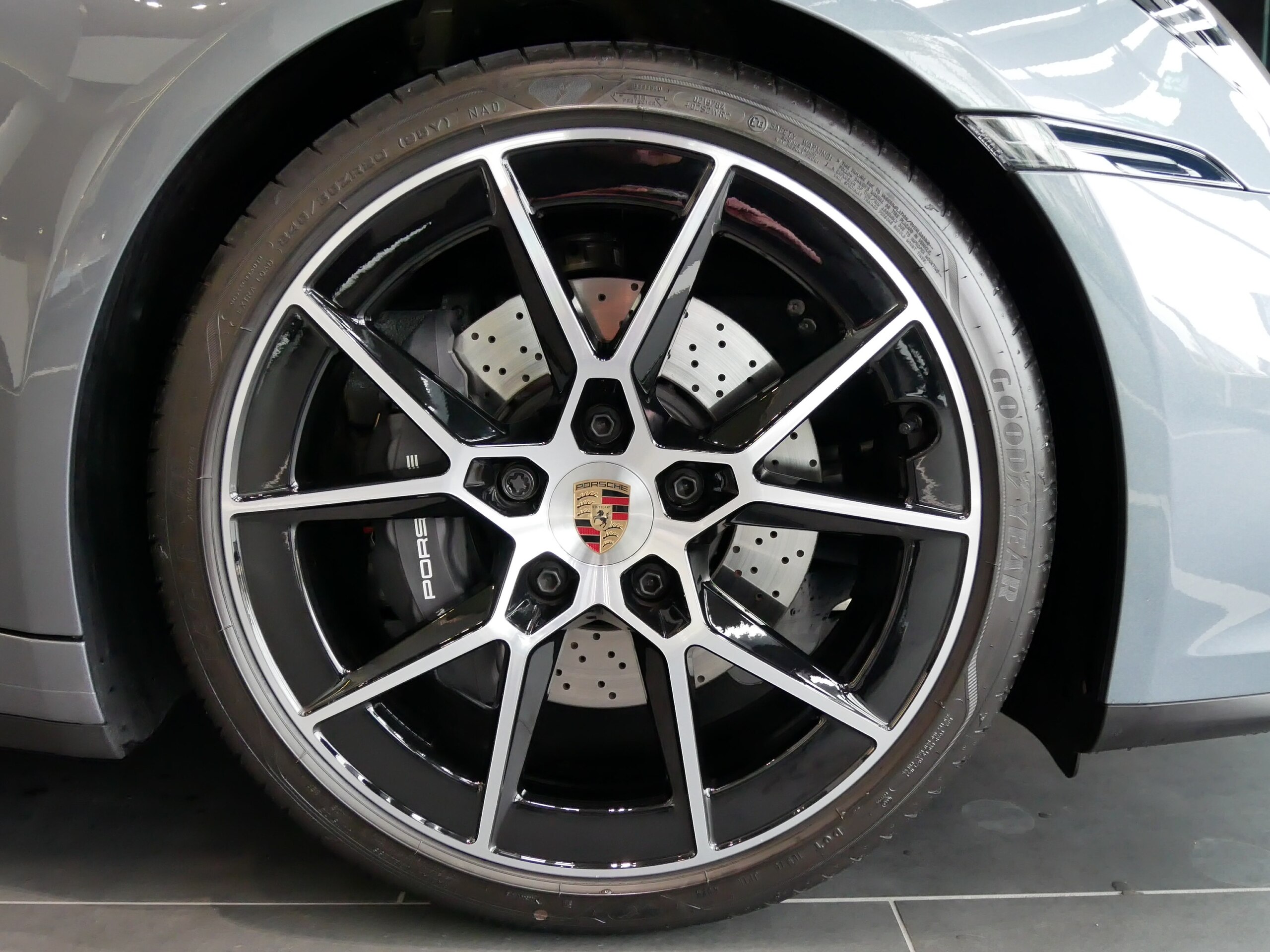 2025 Porsche 911