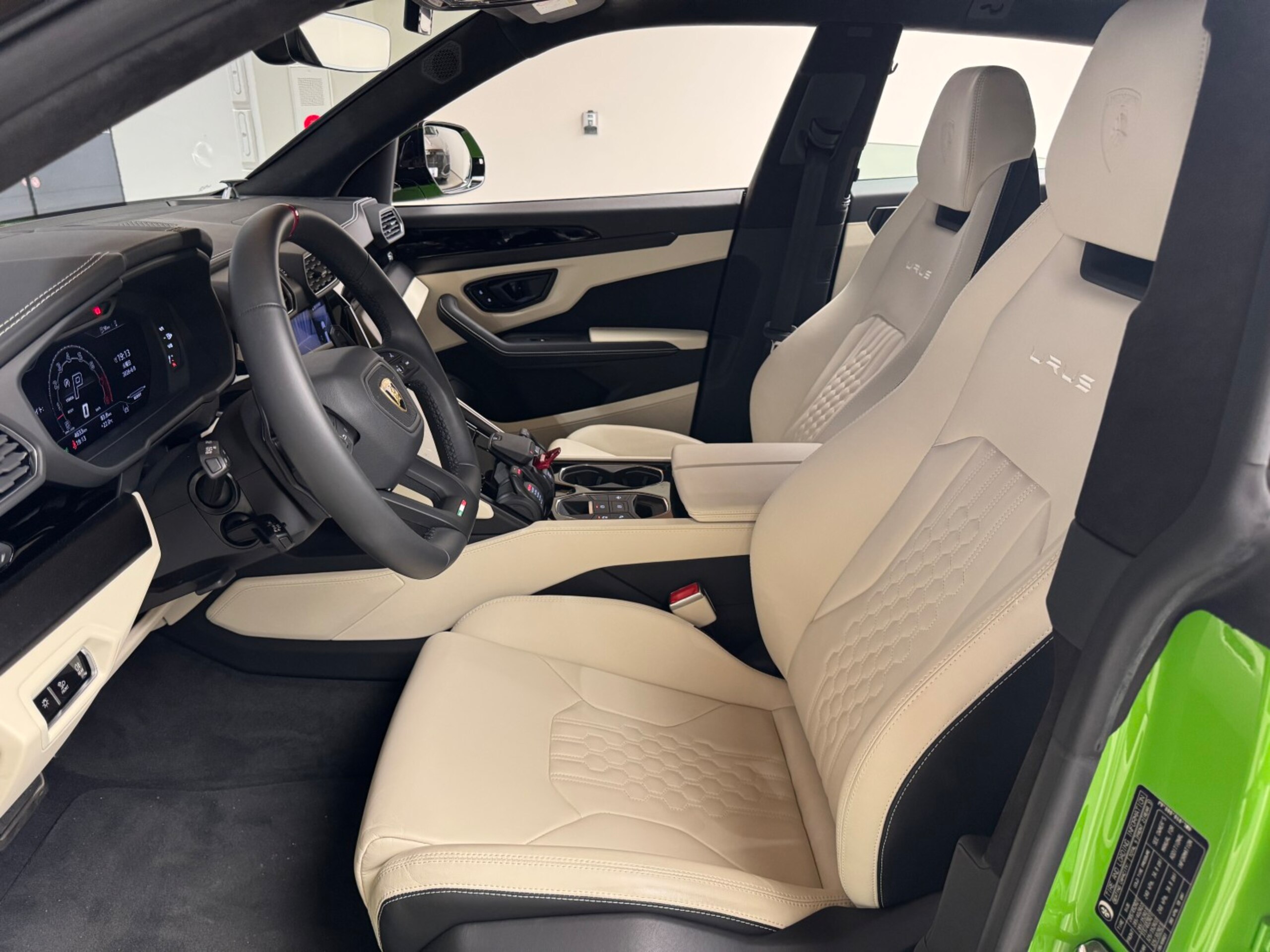 2024 Lamborghini Urus - ランボルギーニ ウルス S 4WD 外装 Verde Mantis 正規23インチ Taigete アルミ