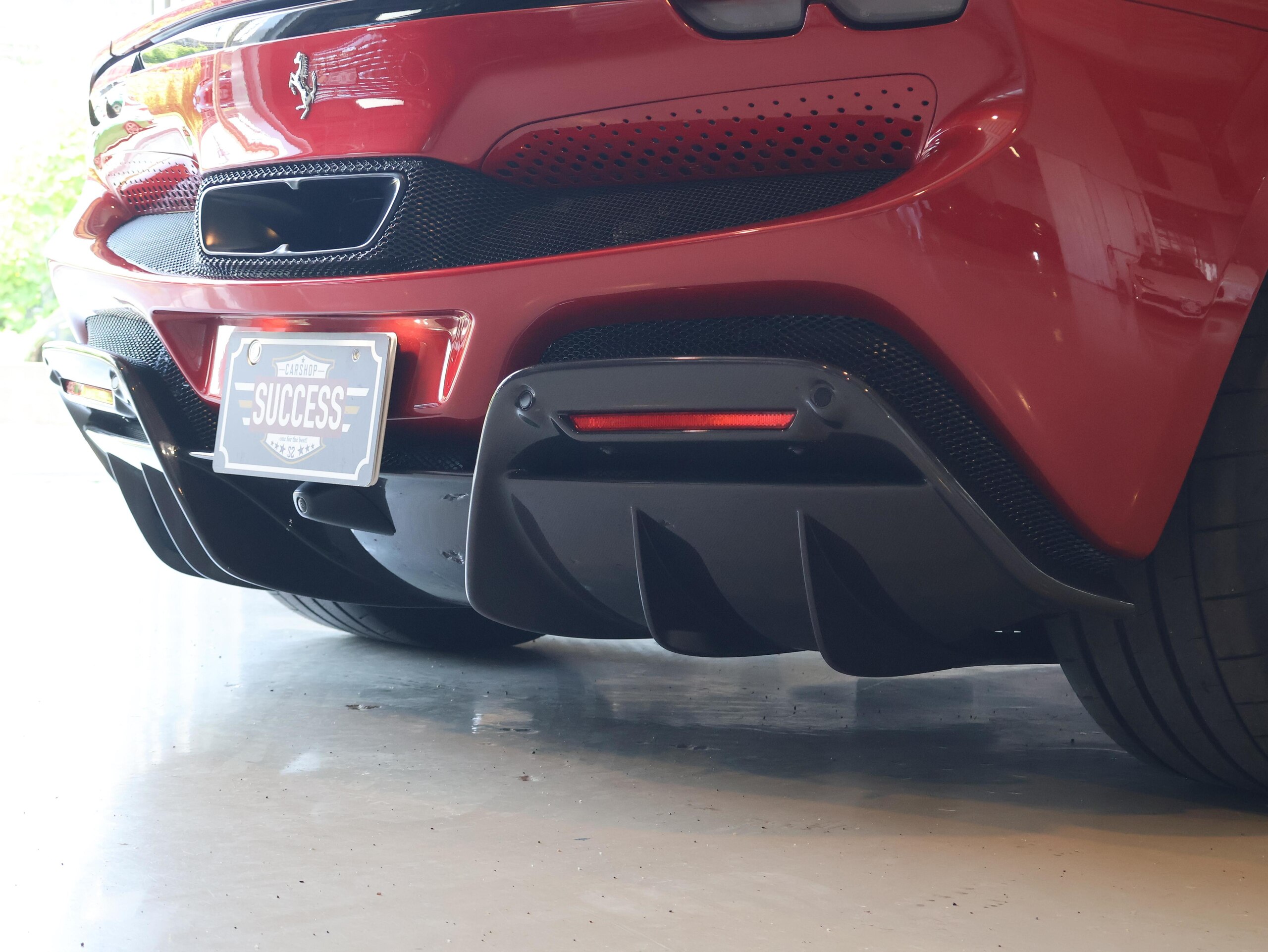 2023 Ferrari 296GTS - フェラーリ 296GTS F1 DCT 正規ディーラー車 2オーナ車 APPLE CARPLAY ADAS FULL PACK ADAPTIVE FRONTUGHT SYSTEM TWO-TONE BODYWORK ENGINE COVERS IN CARBON FIBRE REAR DIFFUSER IN CARBON FIBERE
