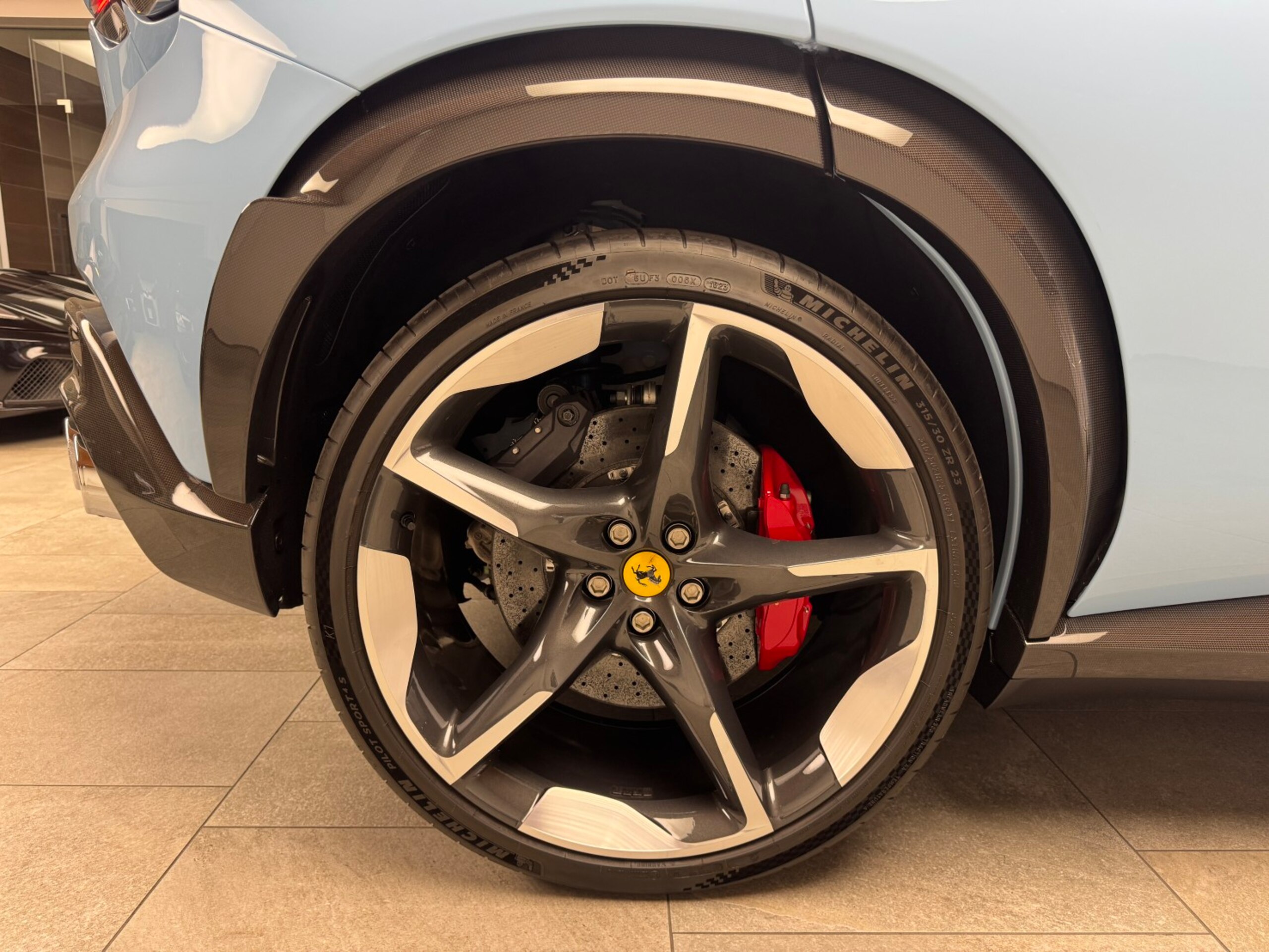 2024 Ferrari Purosangue - フェラーリ プロサングエ F1 DCT 4WD 外装色 Azzuro La Plata ワンオーナー OP1662万