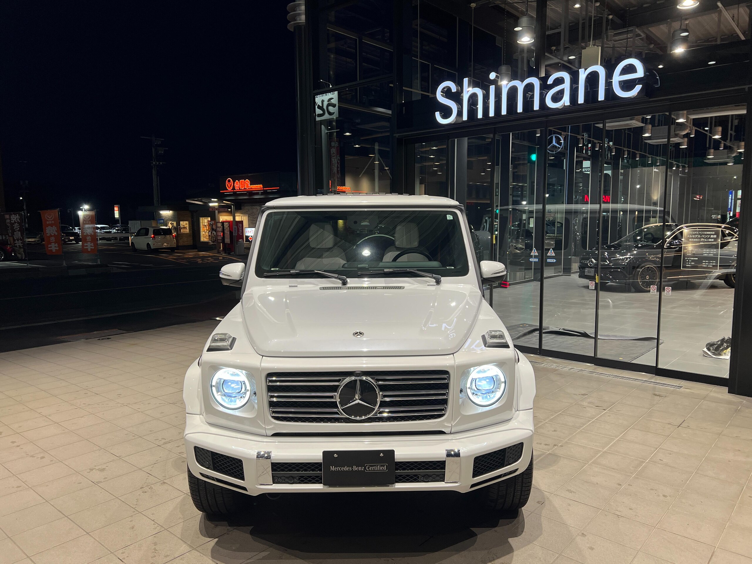 2023 Mercedes-Benz G-Class - メルセデス・ベンツ Gクラス G400d AMGライン ディーゼルターボ 4WD /認定中古車2年保証/1オーナー車/Gmanufakturプログラム/ラグジュアリーPKG/アダプティブダンピングシステム/ボディ同色スペアタイヤリング/内装ナッパレザー・プラチナホワイト/レッドシートベルト