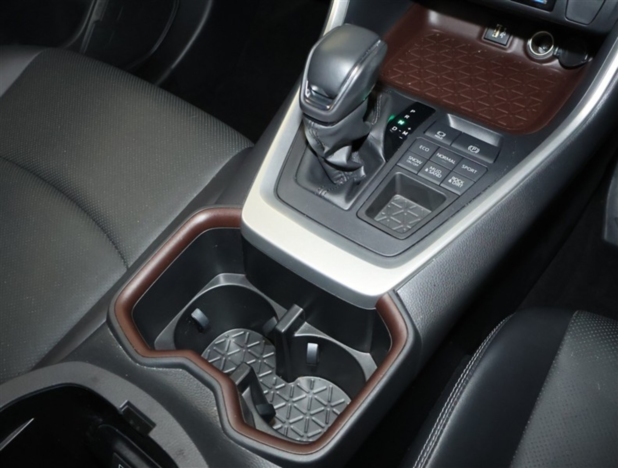 2022 Toyota RAV4 - 2022 تويوتا RAV4