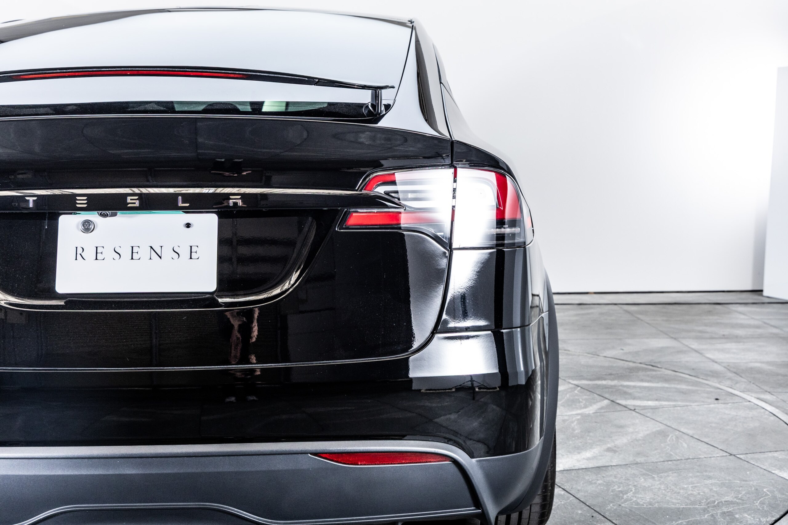2023 Tesla Model X - 2023 تسلا Model X