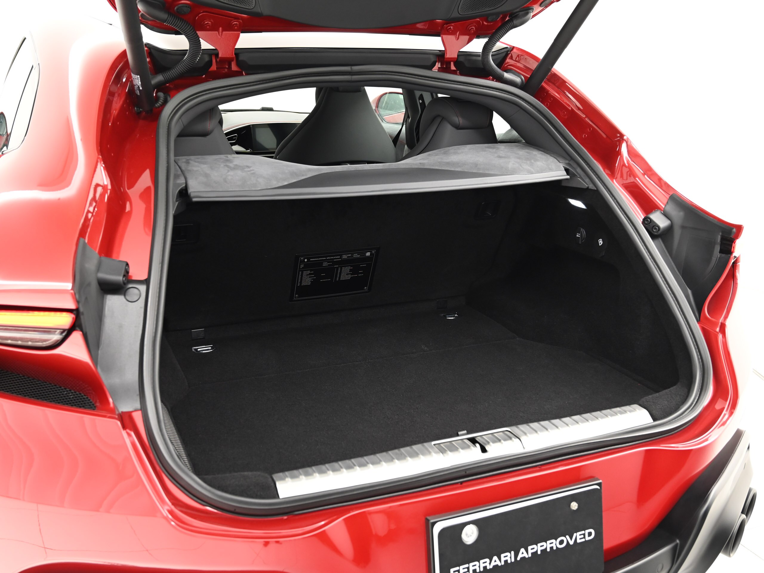 2024 Ferrari Purosangue - フェラーリ プロサングエ F1 DCT 4WD LED付ステアリング 23インチダイヤモンド研磨仕上鍛造ホイール サラウンドビューカメラ カーペット刺繍