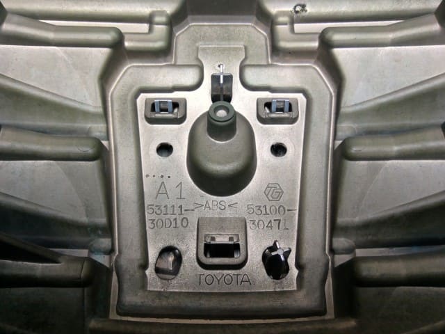[Used]Radiator Grille TOYOTA Crown 2012 DBA-GRS200 5310030630