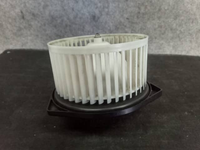 [Used]Blower Motor HONDA Step Wagon 2010 DBA-RK5 79310SLJ941