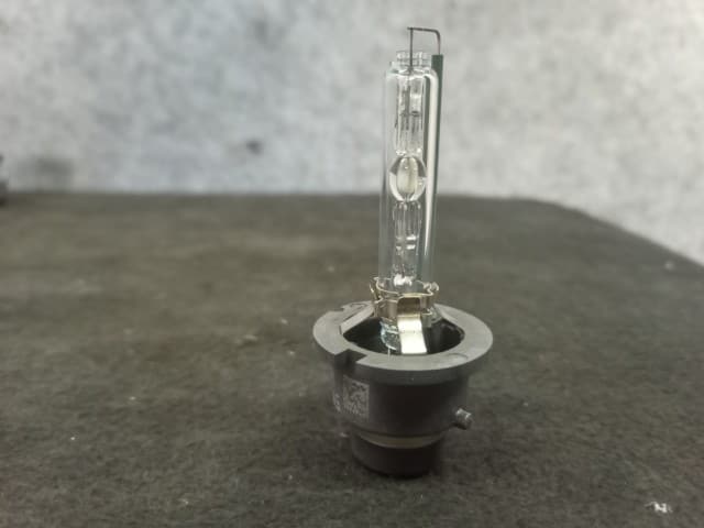 [Used]HID Control TOYOTA Vellfire 2009 DBA-ANH20W 8110752680