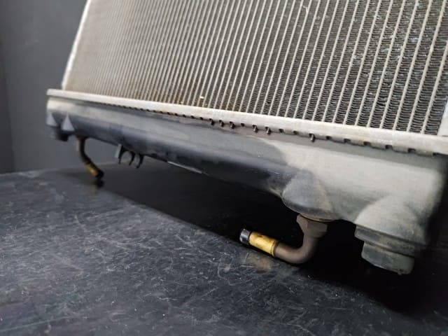 [Used]Radiator SUZUKI Jimny 2010 ABA-JB23W 1770061L10