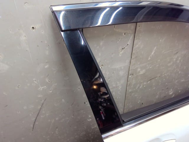 [Used]Front Right Door Assembly TOYOTA Crown 2012 DBA-GRS200 6700130892