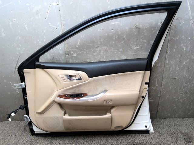 [Used]Front Right Door Assembly TOYOTA Crown 2012 DBA-GRS200 6700130892