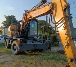 2017 HYUNDAI HW140