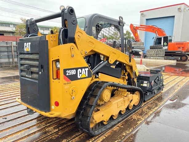 لودر انزلاقي مجنزر CATERPILLAR 259D موديل 2014