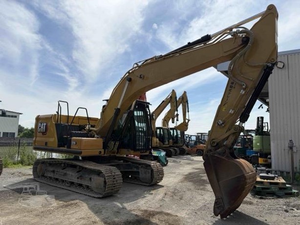 حفارة مجنزرة CATERPILLAR 320 موديل 2022