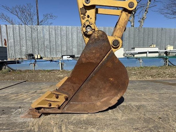 2018 CATERPILLAR 320
