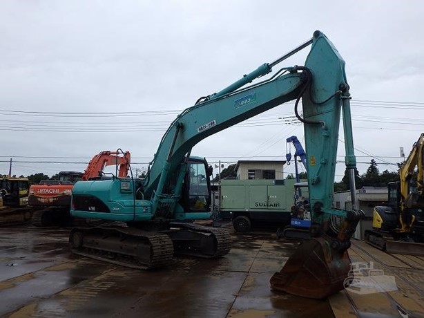 حفارة مجنزرة CATERPILLAR 320D موديل 2012