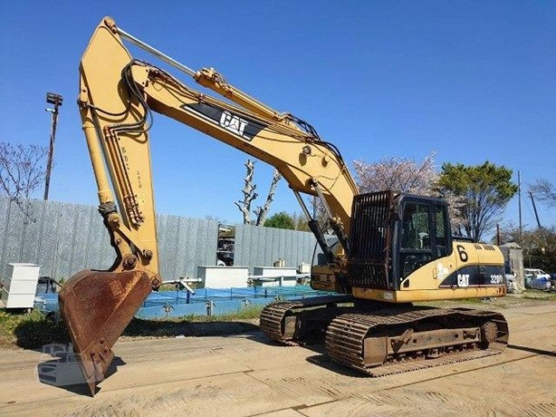2005 CATERPILLAR 320D