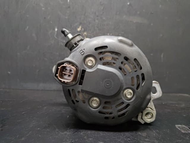 [Used]Alternator MAZDA Flair wagon 2013 DBA-MM32S 1A2818300